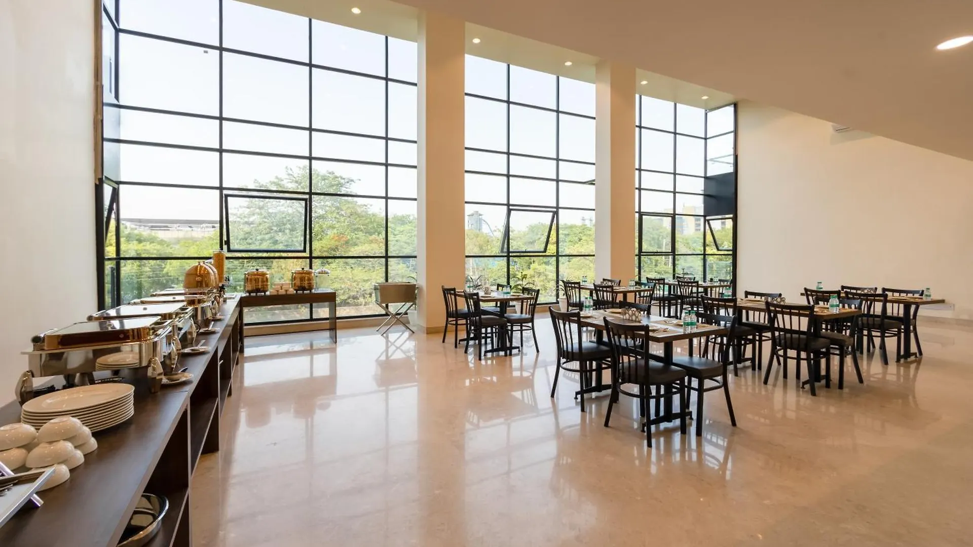 ****  Hotel Urban Oasis Near Huda & Millennium City Centre Metro Station I גורגאון הודו